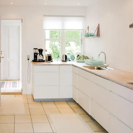Gorgeous In Tranekaer With Kitchen *